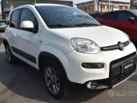 Usata Fiat Panda 4x4 S 95 CV (69 kW) 2017 Bianco Utilitaria