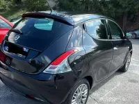 Usata Lancia Ypsilon 69 CV (50 kW) 2012 Nero Utilitaria