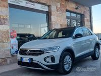 Usata VW T-Roc Life 116 CV (85 kW) 2023 Beige SUV