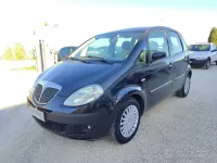 Usata Lancia Musa 95 CV (69 kW) 2005 Nero Monovolume