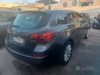 Usata Opel Astra Cosmo 125 CV (91 kW) 2012 Grigio Station wagon