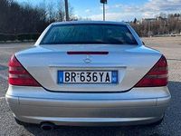 Usata Mercedes SLK200 163 CV (119 kW) 2001 Argento Cabrio