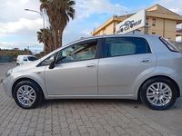 Usata Fiat Punto Lounge 75 CV (55 kW) 2014 Grigio Utilitaria