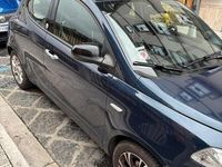Usata Lancia Ypsilon Silver 69 CV (50 kW) 2016 Blu Utilitaria