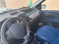 Usata Fiat Punto 60 CV (44 kW) 2001 Verde Utilitaria