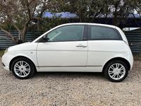 Usata Lancia Ypsilon 75 CV (55 kW) 2011 Bianco Utilitaria