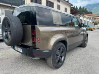 Usata Land Rover Defender HSE 248 CV (182 kW) 2021 Marrone SUV