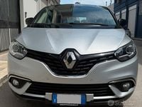 Usata Renault Scénic 120 CV (88 kW) 2022 Grigio Monovolume