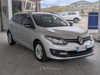 Usata Renault Mégane III LIMITED 110 CV (80 kW) 2016 Argento Station wagon
