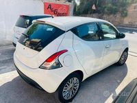 Usata Lancia Ypsilon Silver 69 CV (50 kW) 2012 Bianco Utilitaria