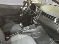 Usata Renault Clio V Evolution 67 CV (49 kW) 2023 Arancione Berlina