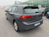 Usata VW Golf VII Life 150 CV (110 kW) 2020 Grigio Berlina