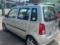 Usata Opel Agila Edition 69 CV (50 kW) 2004 Grigio Monovolume
