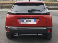 Usata Peugeot 2008 130 CV (95 kW) 2024 Rosso SUV