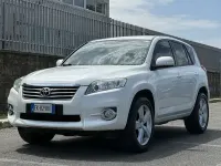 Usata Toyota RAV4 150 CV (110 kW) 2011 Bianco SUV