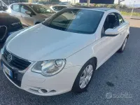 Usata VW Eos 122 CV (89 kW) 2010 Bianco Cabrio