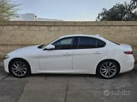Usata Alfa Romeo Giulia 160 CV (117 kW) 2021 Bianco Berlina