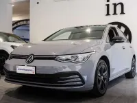 Usata VW Golf VIII Life 116 CV (85 kW) 2024 Moonstone grey Berlina