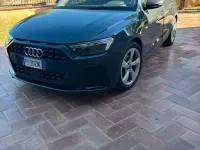 Usata Audi A1 116 CV (85 kW) 2019 Grigio SUV