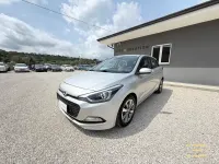 Usata Hyundai i20 75 CV (55 kW) 2016 Argento Berlina
