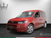 Usata VW Caddy Life 122 CV (89 kW) 2021 Rosso Monovolume
