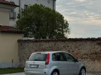 Usata Ford Fiesta 58 CV (42 kW) 2008 Grigio Utilitaria