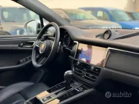 Usata Porsche Macan 265 CV (194 kW) 2023 Grigio SUV