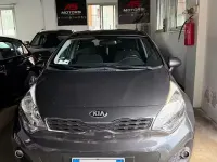 Usata Kia Rio Active 85 CV (62 kW) 2014 Grigio Berlina