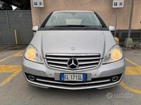 Usata Mercedes A180 Avantgarde 109 CV (80 kW) 2010 Grigio Berlina