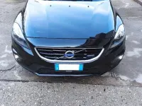 Usata Volvo V40 R-Design 115 CV (84 kW) 2014 Nero Berlina