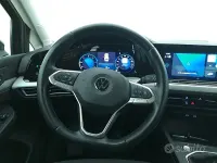 Usata VW Golf VIII Life 116 CV (85 kW) 2022 Grigio Station wagon
