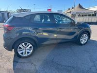 Usata Renault Captur Intens 101 CV (74 kW) 2023 Blu/azzurro SUV