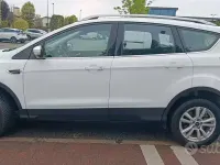 Gebraucht Ford Kuga 120 PS (88 kW) 2017 Weiß SUV