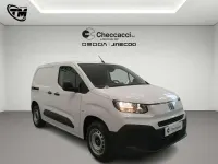 Usata Fiat Doblò 101 CV (74 kW) 2024 Bianco Monovolume