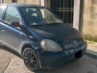 Gebraucht Toyota Yaris 75 PS (55 kW) 2003 Blau Kleinwagen