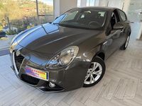 Usata Alfa Romeo Giulietta Distinctive 105 CV (77 kW) 2015 Grigio Utilitaria