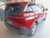 Usata Peugeot 5008 Allure 131 CV (96 kW) 2020 Rosso SUV