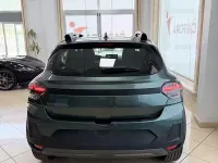 Nuova Dacia Sandero Stepway 101 CV (74 kW) 2026 Verde Berlina