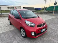 Usata Kia Picanto 69 CV (50 kW) 2012 Rosso Utilitaria