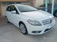 Usata Mercedes B200 Executive 136 CV (100 kW) 2012 Bianco Monovolume
