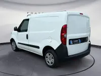 Usata Fiat Doblò Lounge 90 CV (66 kW) 2021 Bianco Monovolume