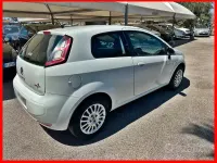 Occasion Fiat Punto Lounge 69 ch (50 kW) 2013 Blanc Citadine