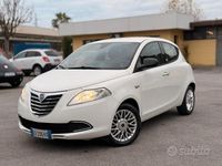 Usata Lancia Ypsilon Gold 69 CV (50 kW) 2014 Bianco Utilitaria