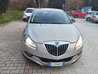 Usata Lancia Delta 120 CV (88 kW) 2011 Utilitaria