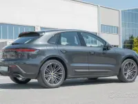 Usata Porsche Macan 265 CV (194 kW) 2022 Grigio SUV