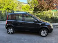 Usata Fiat Panda 4x4 Climbing 69 CV (50 kW) 2011 Nero Utilitaria