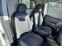 Usata Fiat Doblò 105 CV (77 kW) 2010 Bianco Monovolume