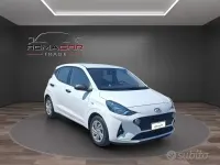 Usata Hyundai i10 Advanced 67 CV (49 kW) 2022 Bianco Utilitaria