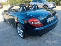 Usata Mercedes SLK200 163 CV (119 kW) 2006 Blu/azzurro Cabrio