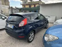 Usata Ford Fiesta Titanium 95 CV (69 kW) 2016 Blu Utilitaria